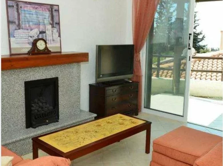 2 bedroom house 92 m² Kamares, Cyprus