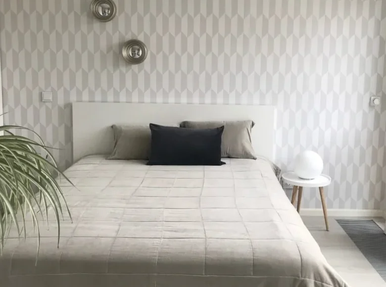 1 room studio apartment 40 m² in Warsaw, Poland