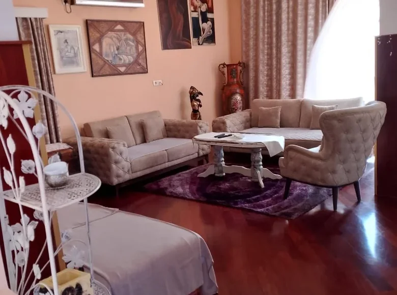 Mieszkanie 2 pokoi 120 m² w Tivat, Czarnogóra