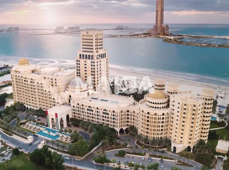 Mieszkanie 5 pokojów 300 m² Ras al-Chajma, Emiraty Arabskie