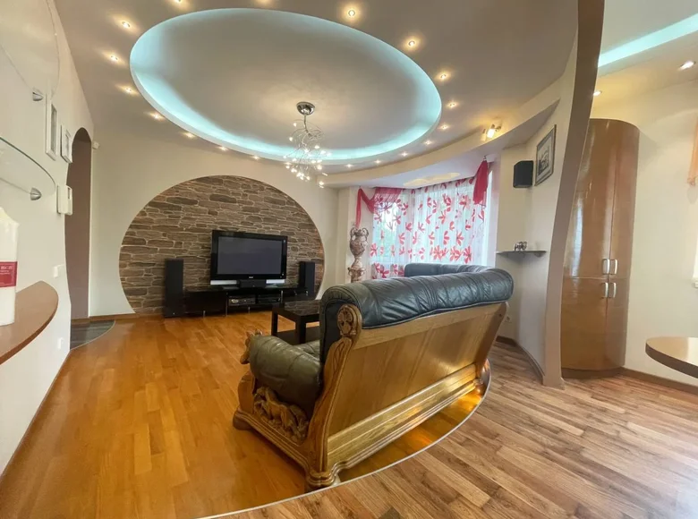 Mieszkanie 3 pokoi 79 m² Lipawa, Łotwa