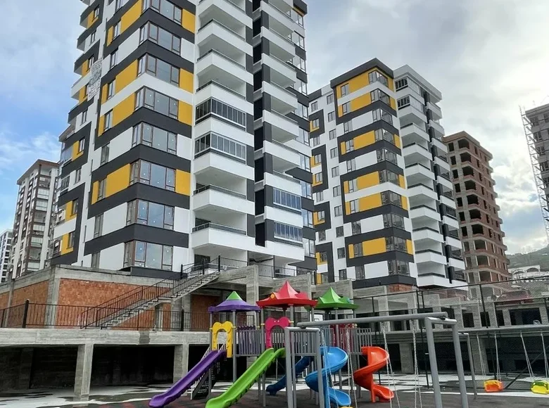 3 bedroom apartment 140 m² Akçaabat, Turkey
