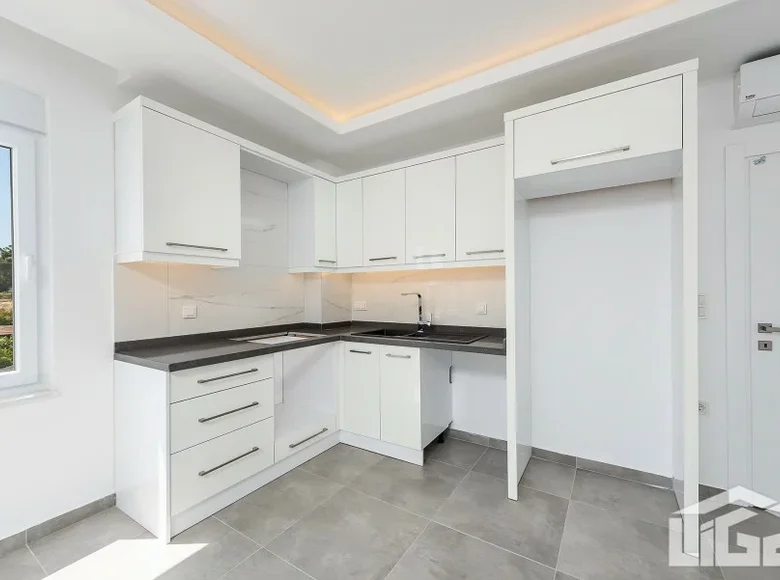 Квартира 2 комнаты 75 м² Аланья, Турция