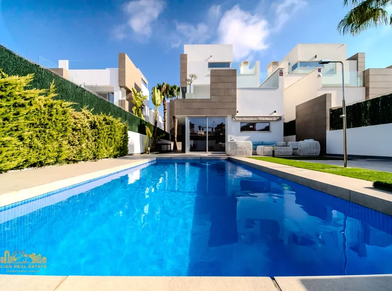 Вилла 3 спальни 150 м² Гуардамар, Испания