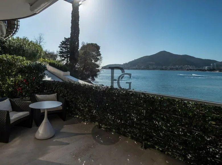 Квартира 1 спальня  Будва, Черногория