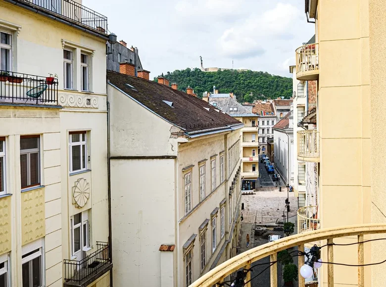 Квартира 2 спальни 89 м² Центральная Венгрия, Венгрия