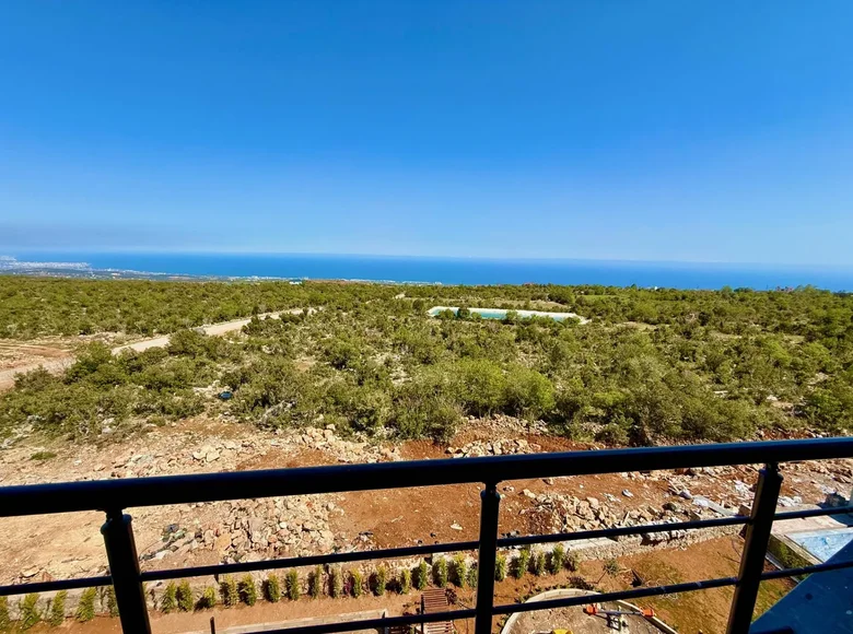 Mieszkanie 2 pokoi 60 m² Mezitli, Turcja