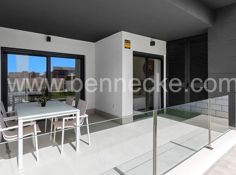 2 bedroom apartment 60 m² Torrevieja, Spain