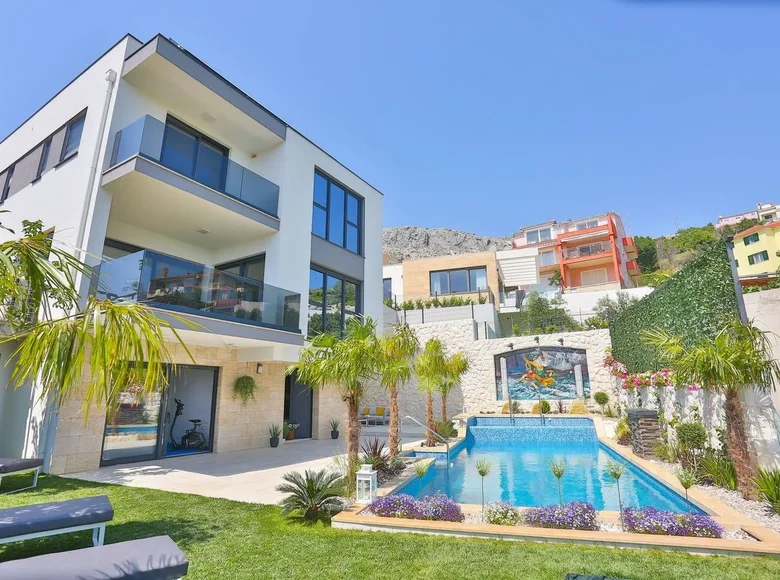 Villa 700 m² Grad Split, Croatia