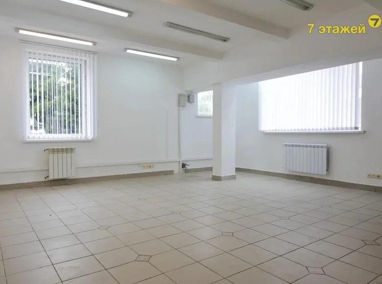 Büro 110 m² Minsk, Belarus