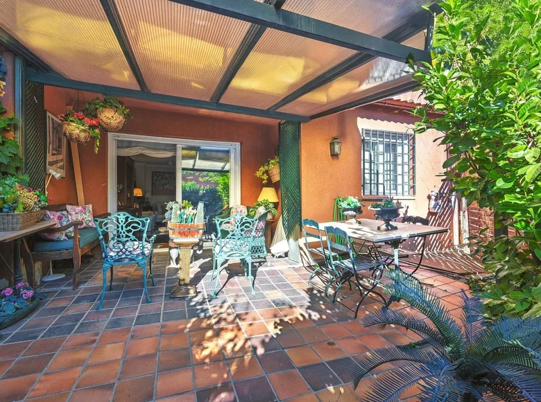 Wohnung 3 Schlafzimmer 210 m² Alcobendas, Spanien