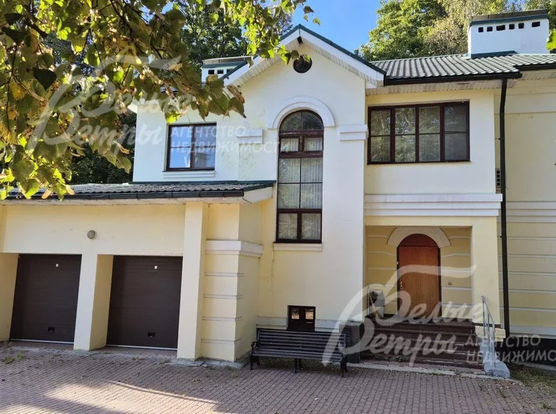 6 room house 307 m² in Central Federal District, Russia