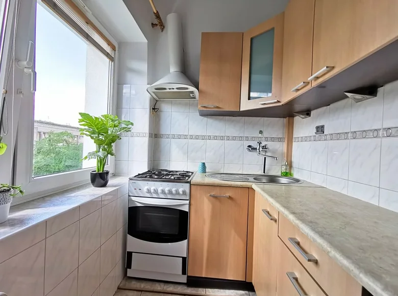 Mieszkanie 2 pokoi 37 m² w Warszawa, Polska