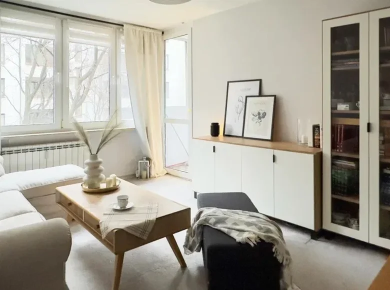 Mieszkanie 2 pokoi 38 m² w Warszawa, Polska