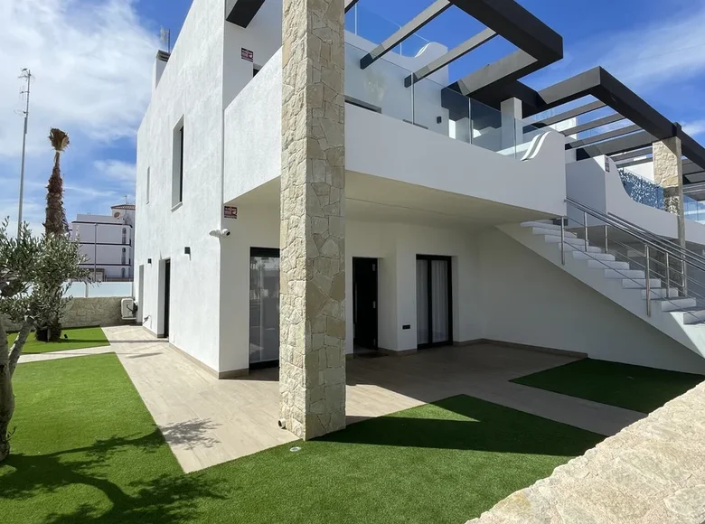 Apartamento 3 habitaciones 86 m² Torrevieja, Španjolska