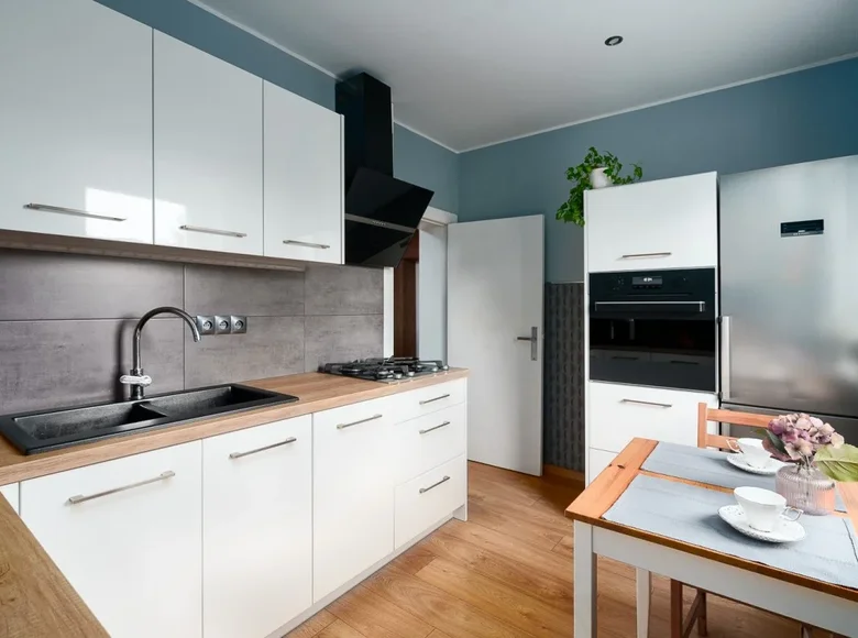 Nieruchomości komercyjne 99 m² Poznań, Polska