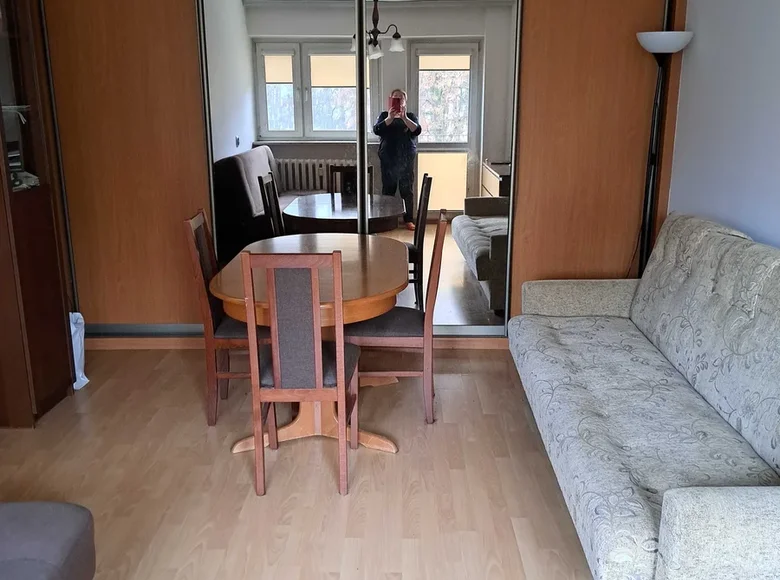 Apartamento 3 habitaciones 47 m² en Varsovia, Polonia