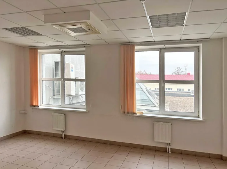 Office 1 room 30 m² in Minsk, Belarus