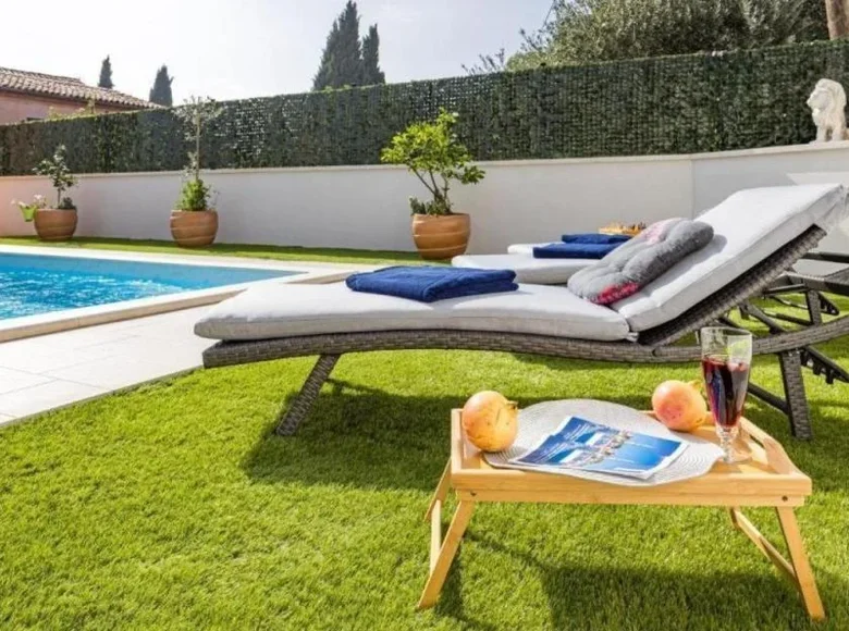 2 bedroom Villa 140 m² Grad Rovinj, Croatia