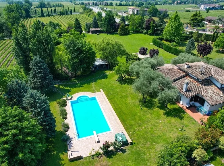 Willa 4 pokoi 400 m² Sirmione, Włochy