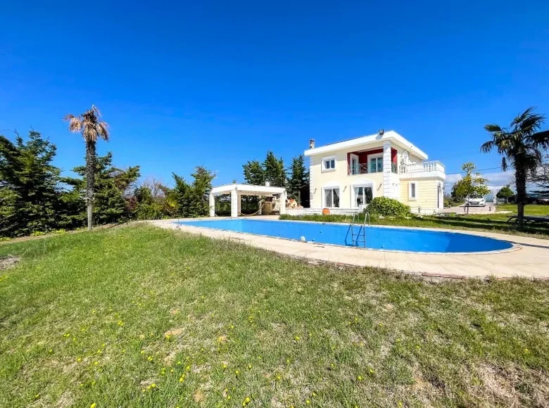 4-Schlafzimmer-Villa 210 m² Lakkoma, Griechenland