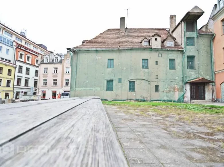 House 10 rooms 498 m² Riga, Latvia