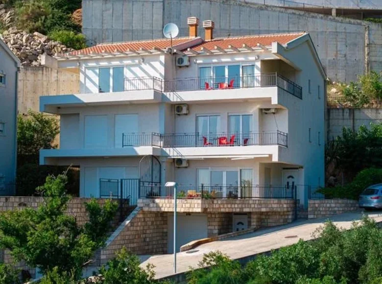 Maison 5 chambres 200 m² en Katun Rezevici, Monténégro