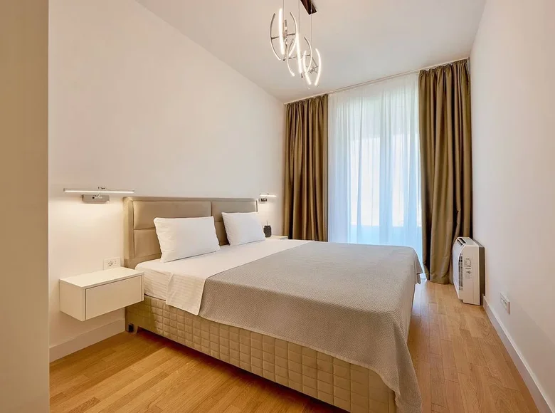 Apartamento 3 habitaciones 80 m² en Becici, Montenegro