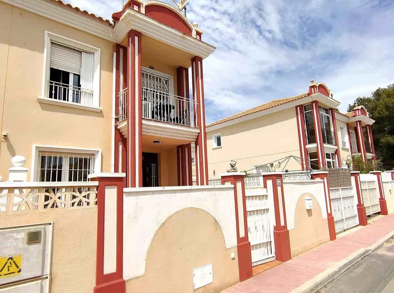 Szeregowiec 3 pokoi 92 m² Dehesa de Campoamor, Hiszpania