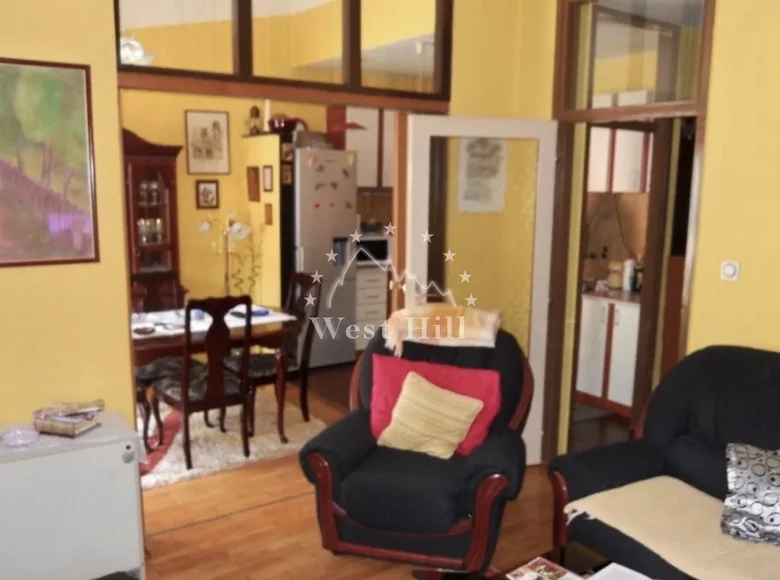 Wohnung 2 zimmer 71 m² Dobrota, Montenegro