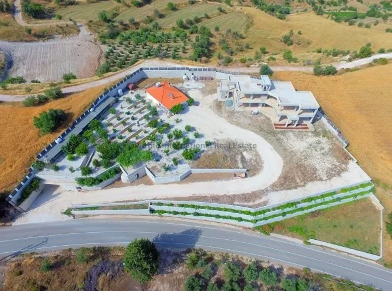 4 bedroom Villa 852 m² Asprogia, Cyprus