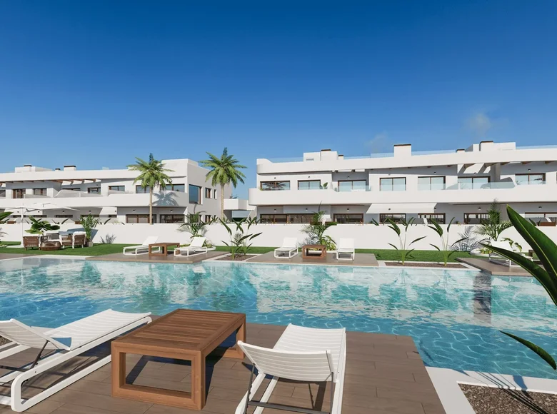Bungalow de 3 dormitorios 80 m² Los Alcazares, Španjolska