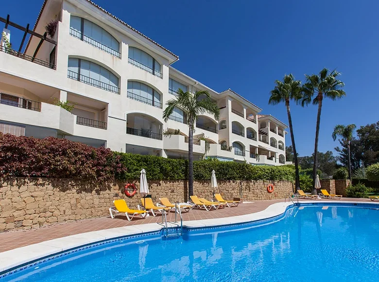 Mieszkanie 2 pokoi 176 m² Ricmar, Hiszpania