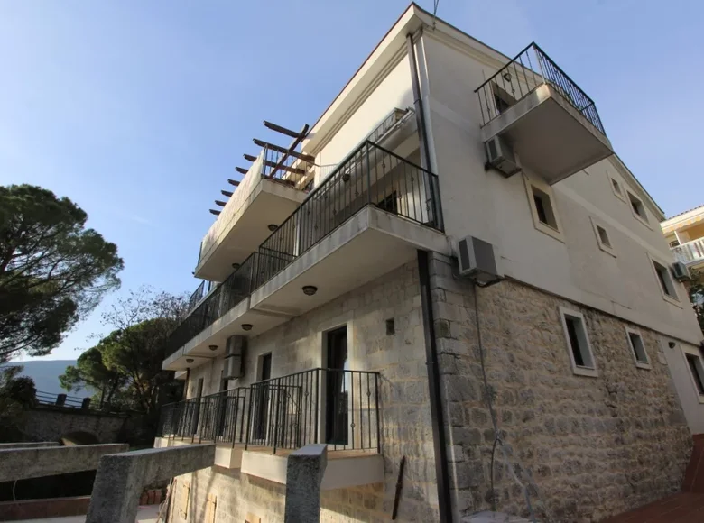 Hôtel 650 m² à Herceg Novi, Monténégro