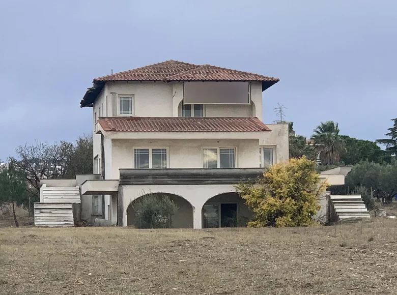 3 bedroom villa 376 m² Thermi, Greece