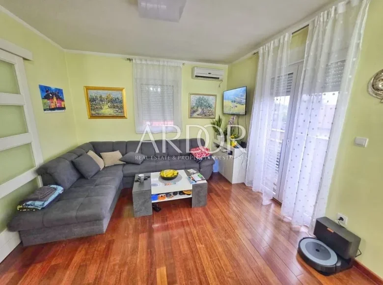 3 bedroom apartment 85 m² Viskovo, Croatia