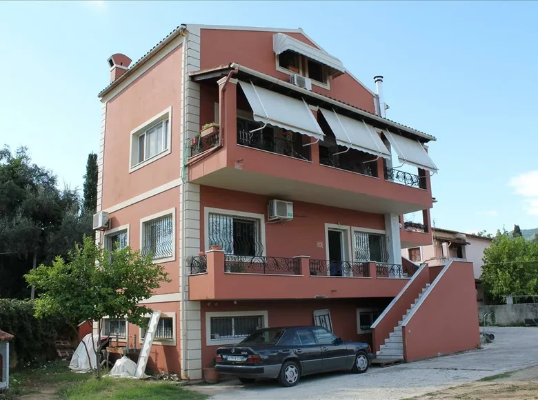 Stadthaus 1 Schlafzimmer 840 m² Gemeinde Korfu-Mitte und Inseln, Griechenland