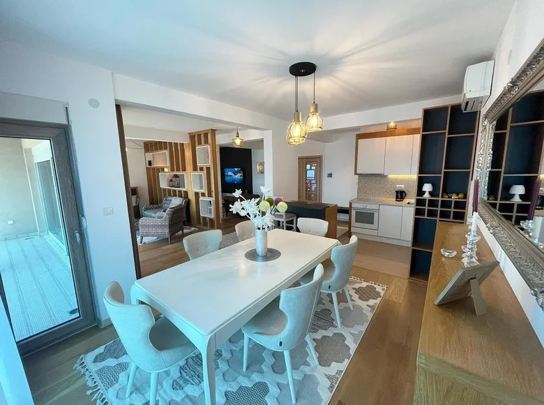 Mieszkanie 4 pokoi 150 m² w Przno, Czarnogóra