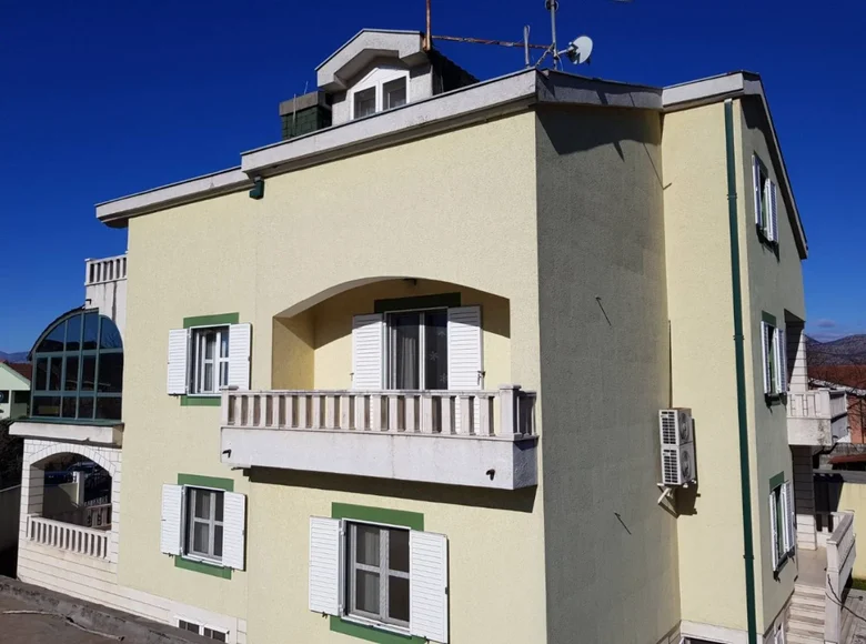 villa de 5 dormitorios 489 m² Ulcinj, Montenegro