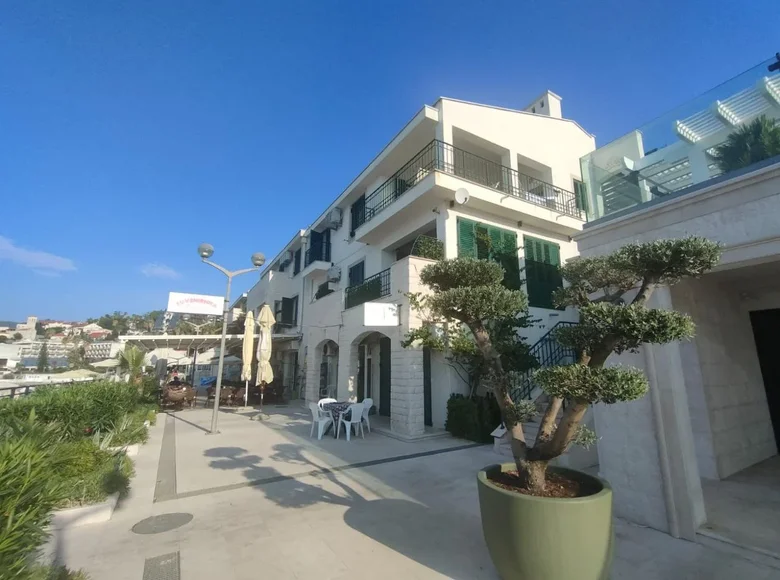 6-Schlafzimmer-Villa 197 m² Herceg Novi, Montenegro
