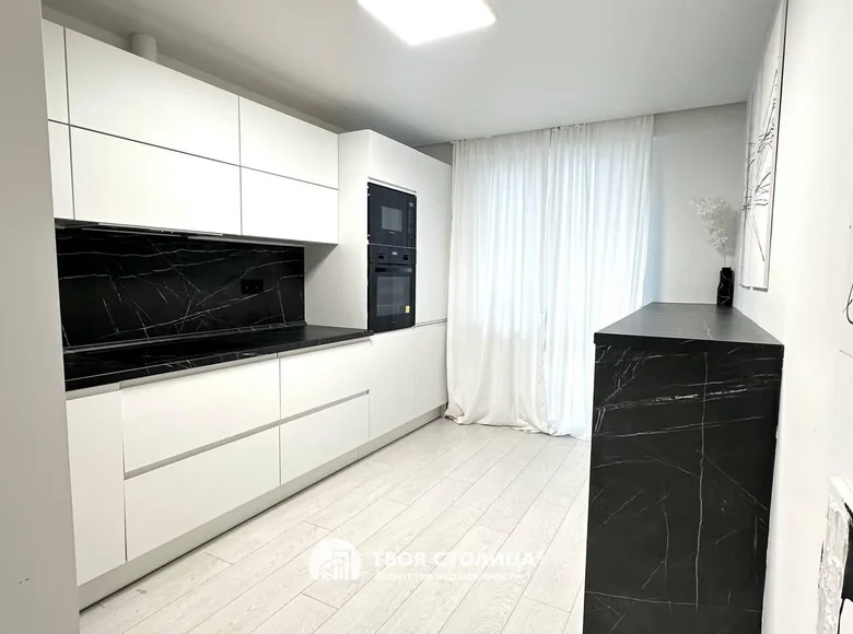 Wohnung 2 zimmer 57 m² in Minsk, Belarus