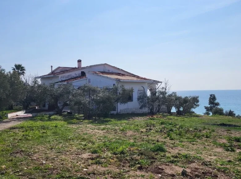 4 bedroom Villa 350 m² Sozopoli, Greece