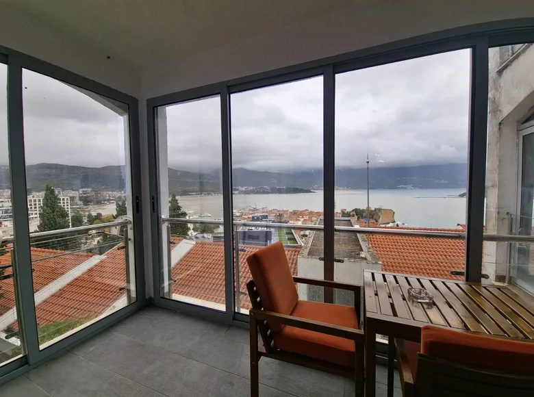 1 bedroom apartment 50 m² in Budva, Montenegro