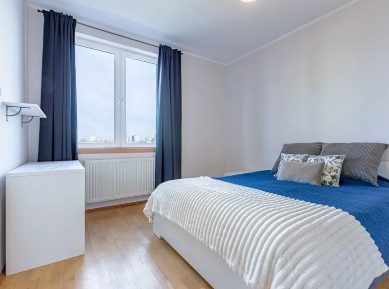 2 room apartment 39 m² in Warsaw, Poland