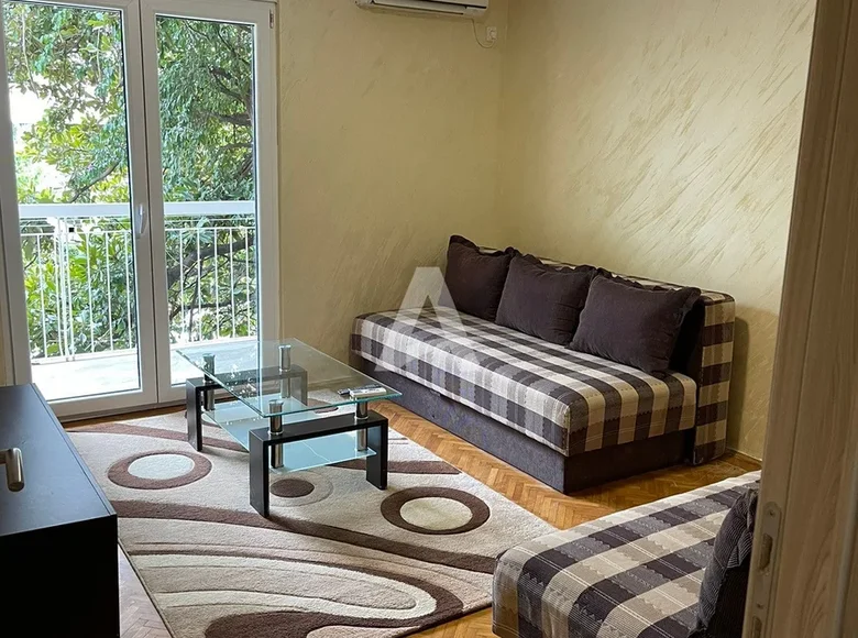 Studio apartment 1 bedroom 39 m² in Budva, Montenegro