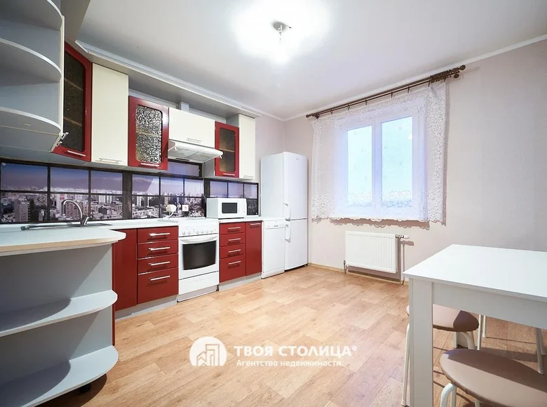 Квартира 2 комнаты 68 м² в Минске, Беларусь