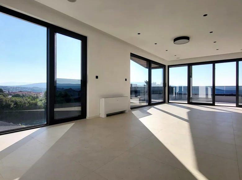 3 bedroom apartment 122 m² Krk, Croatia