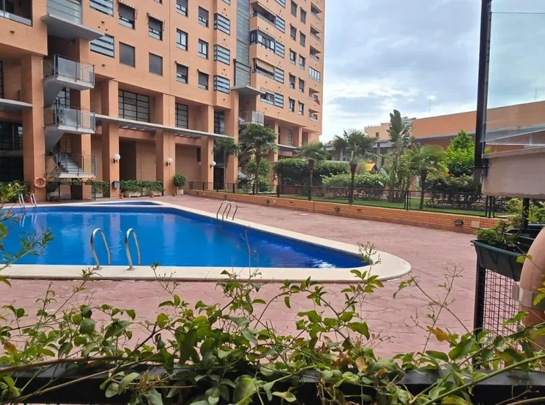 2 bedroom apartment  Alicante, Spain
