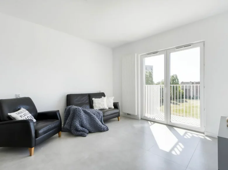 2 room apartment 34 m² in Warsaw, Poland