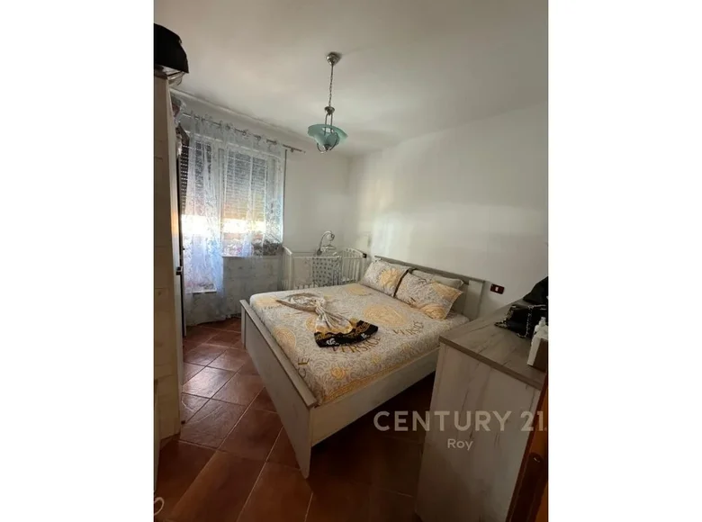 Mieszkanie 2 pokoi 62 m² Bashkia Durres, Albania